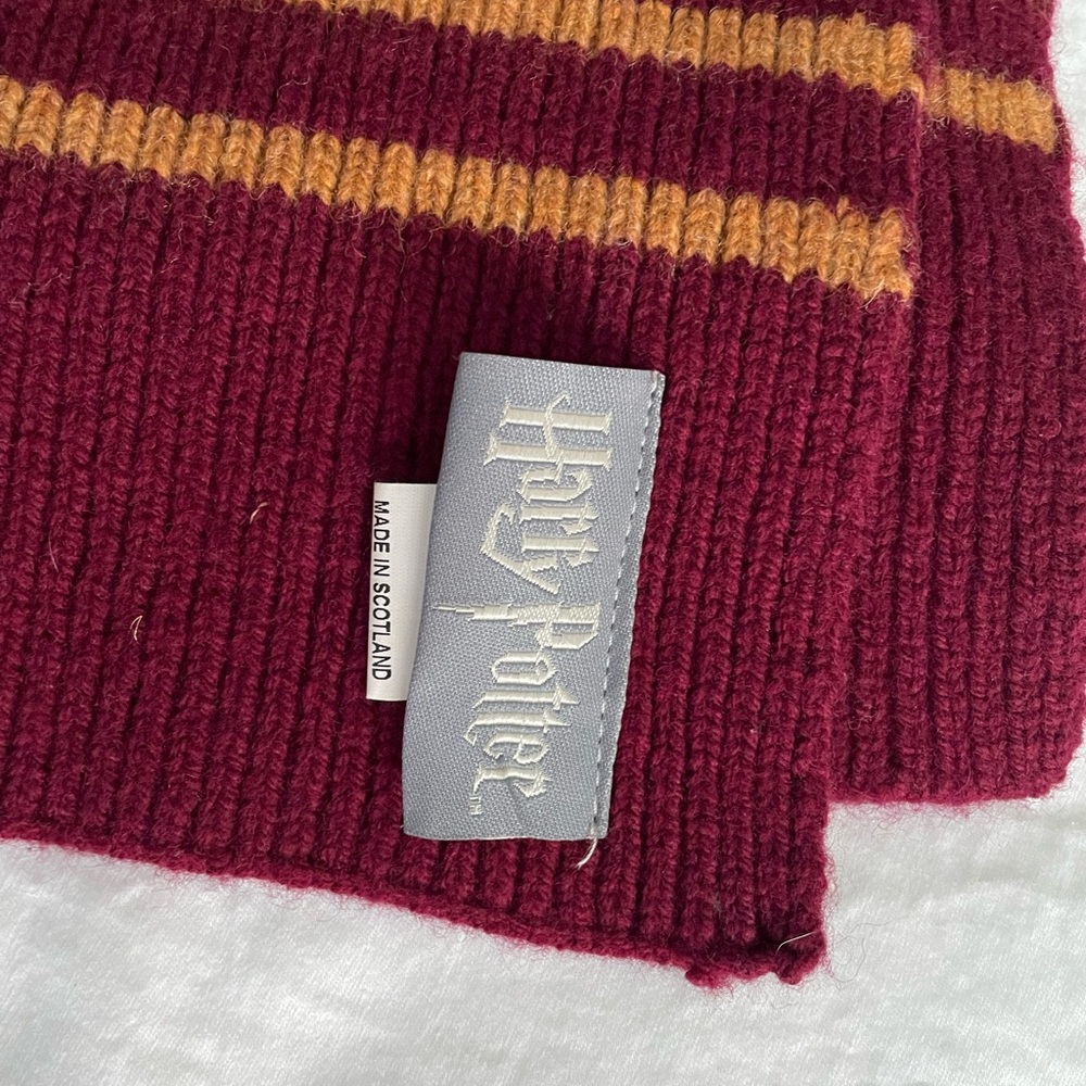 Harry Potter Gryffindor Scarf. 100% Lambswool. Free USPS ship!